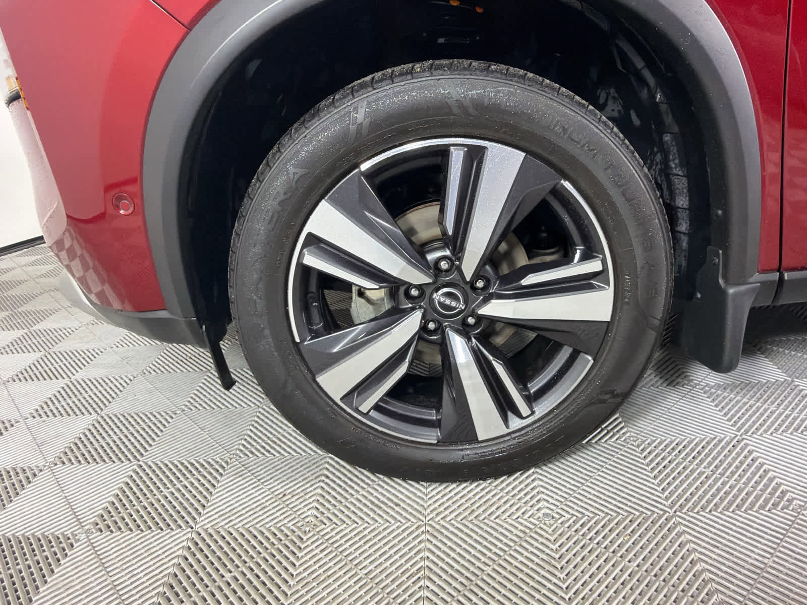 Used 2023 Nissan Rogue Platinum FWD image 10