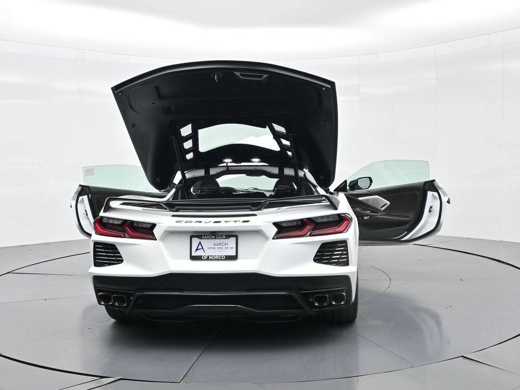 Used 2022 Chevrolet Corvette Stingray Premium Cpe w/ Z51 Performance Package image 31