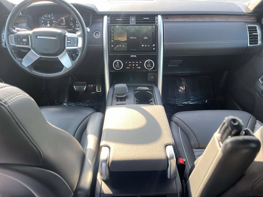 Used 2022 Land Rover Discovery S R-Dynamic AWD/4WD image 9