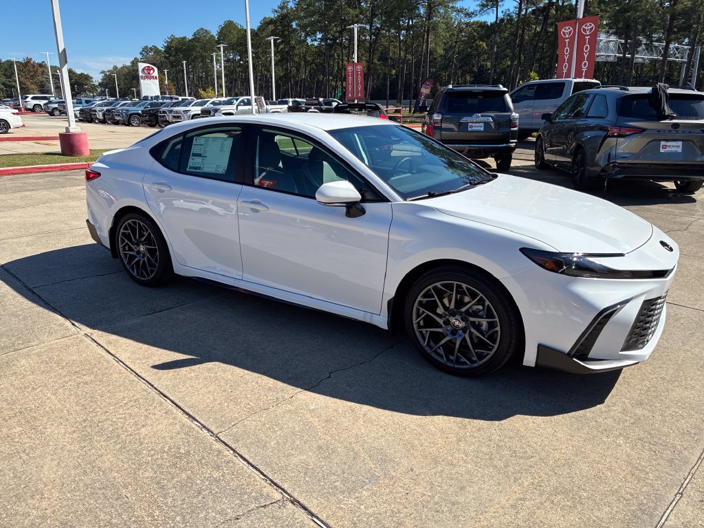 New 2026 Toyota Camry SE w/ Convenience Package FWD image 9