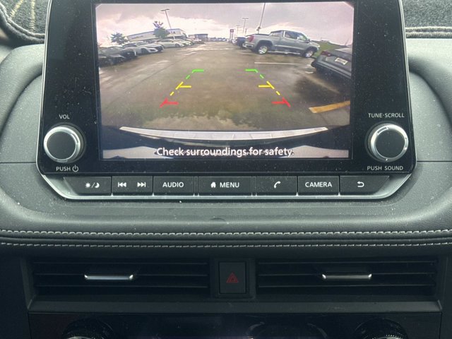 Used 2023 Nissan Rogue SV FWD image 30