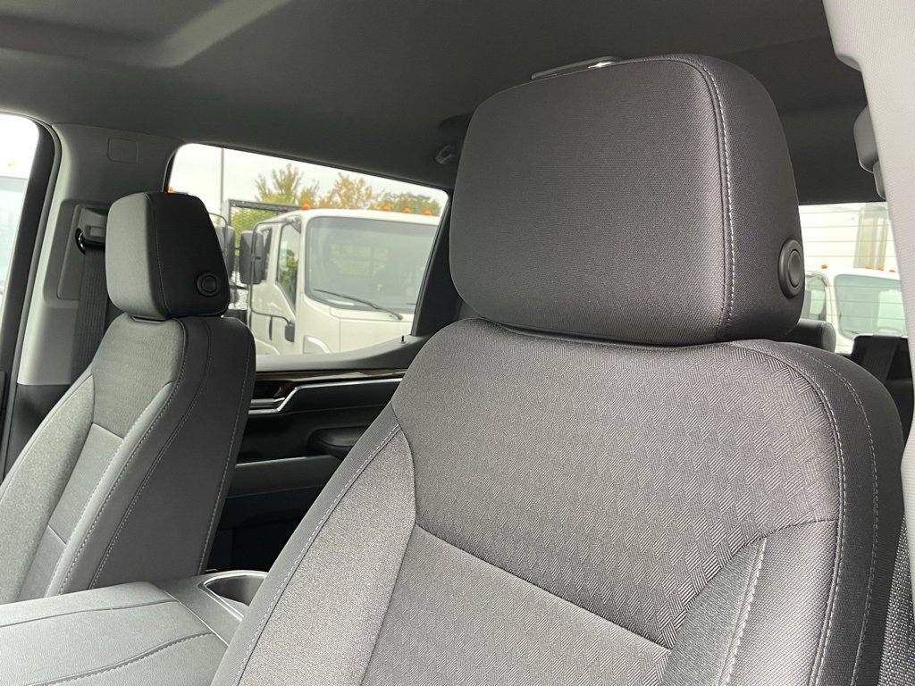 New 2026 Chevrolet Silverado 1500 LT image 26