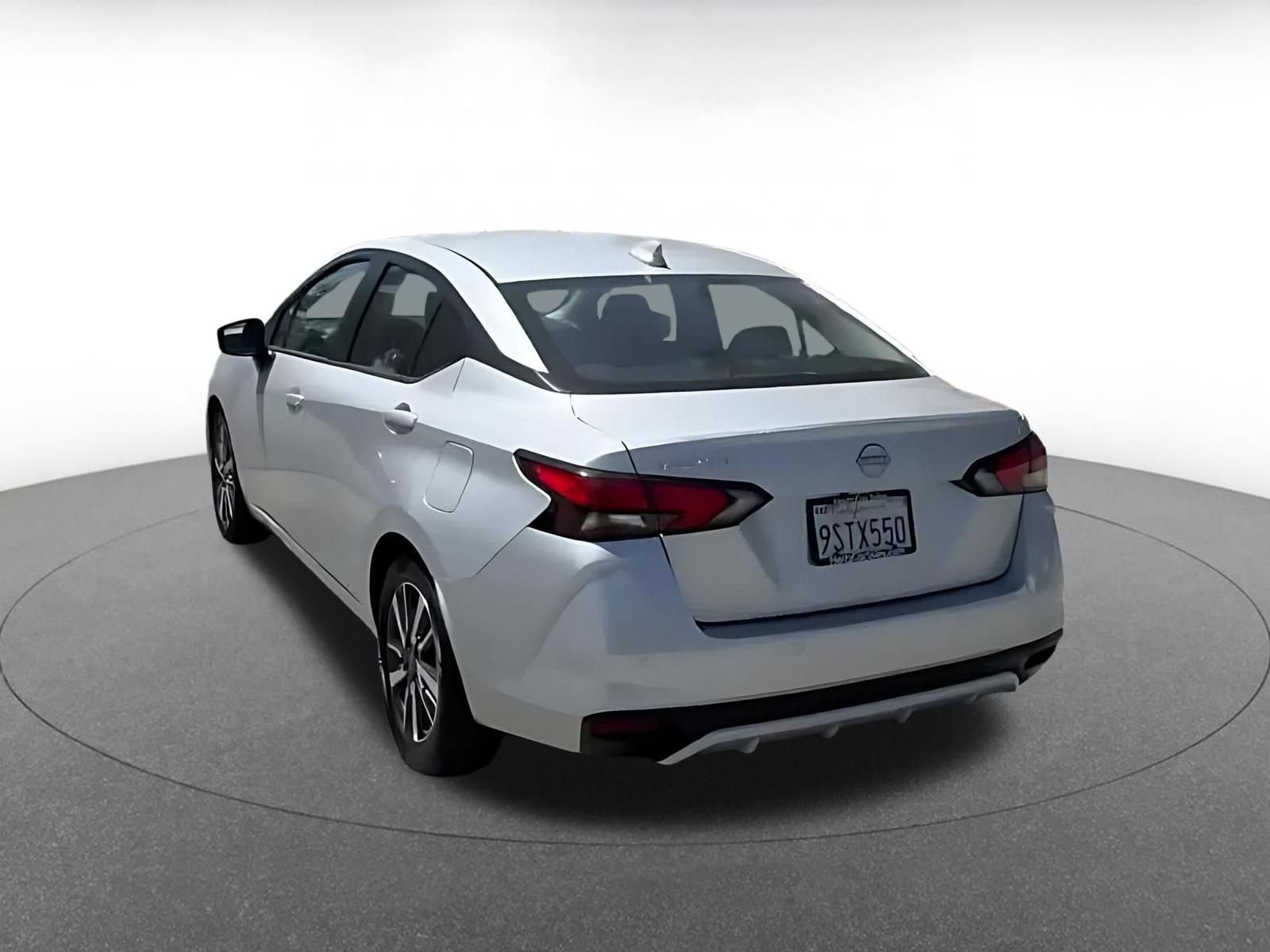 Used 2025 Nissan Versa SV FWD image 10