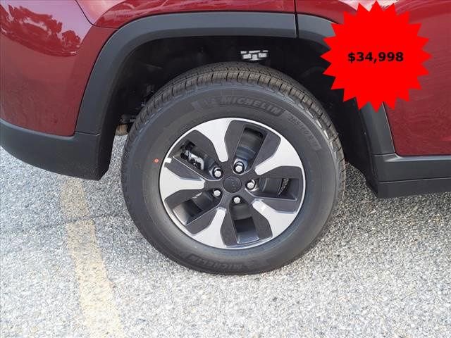 Used 2022 Jeep Grand Cherokee Limited 4xe image 4
