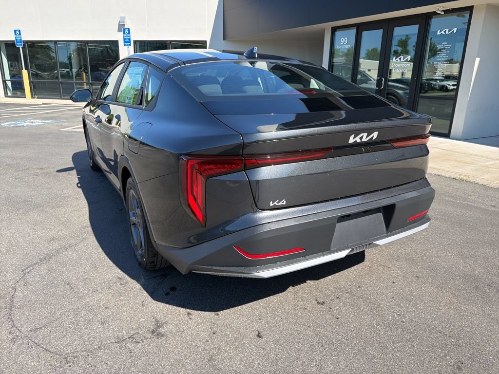 New 2026 Kia K4 FWD image 10