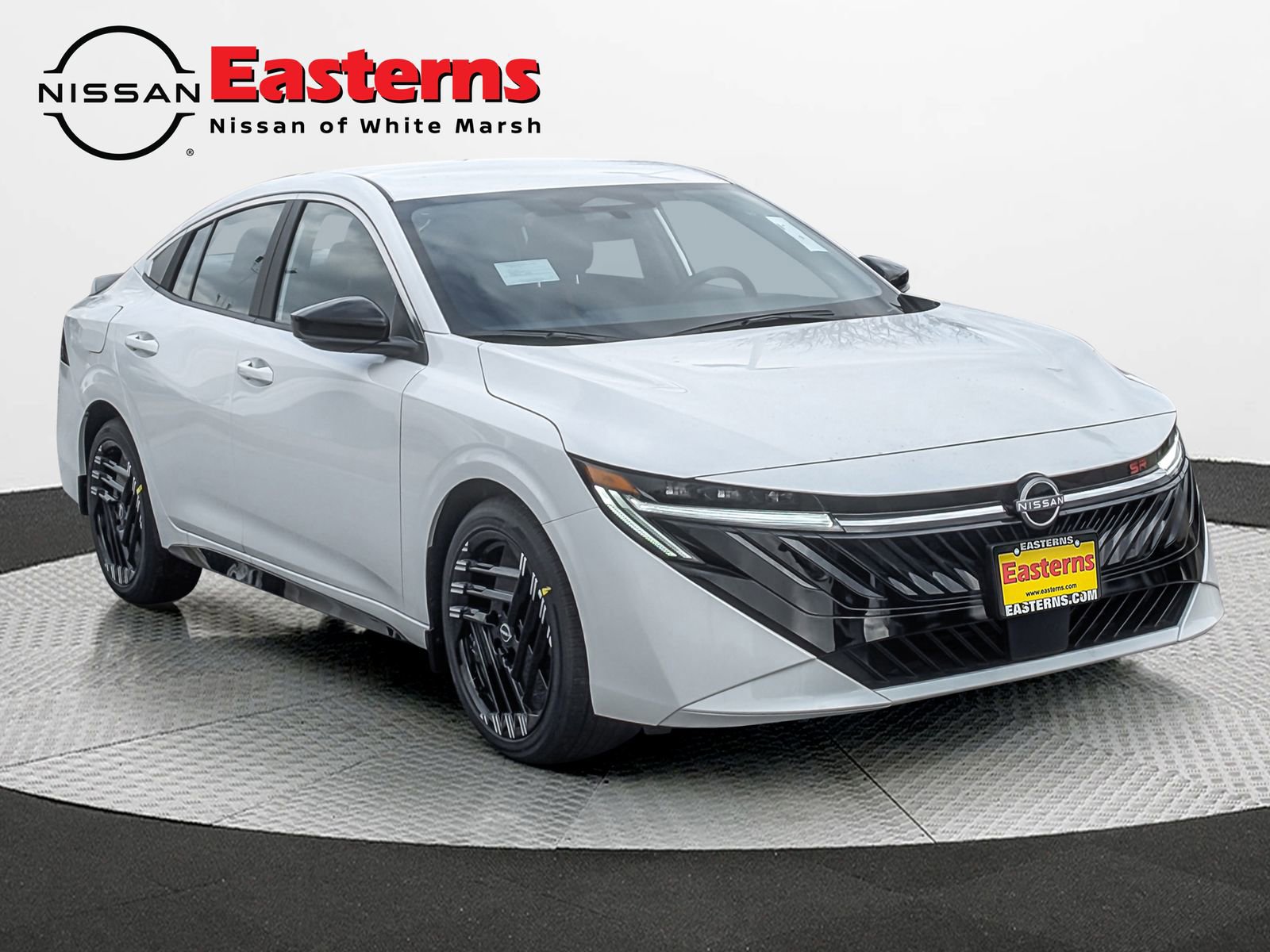 New 2026 Nissan Sentra SR w/ Floor Mat Package FWD image 4