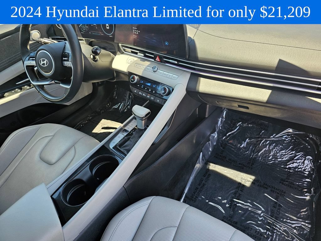 Used 2024 Hyundai Elantra Limited FWD image 9