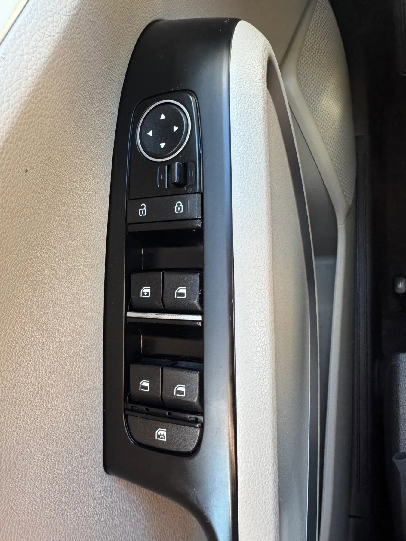 Used 2020 Kia Soul LX FWD image 14