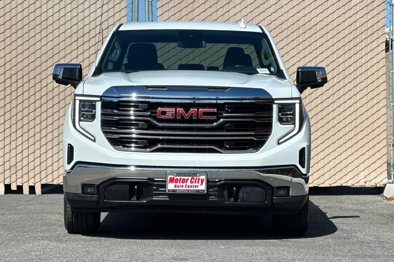 Certified 2025 GMC Sierra 1500 SLT AWD/4WD image 11