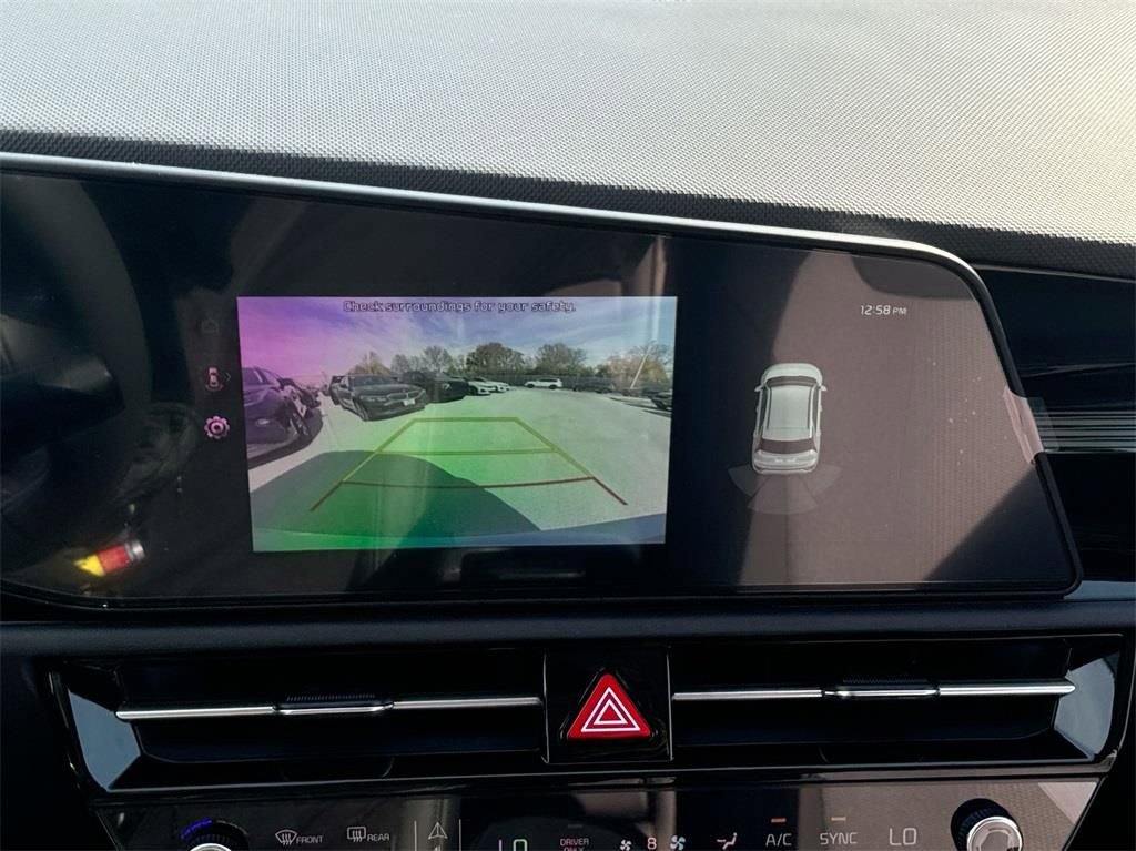 Certified 2025 Kia Niro EX image 29