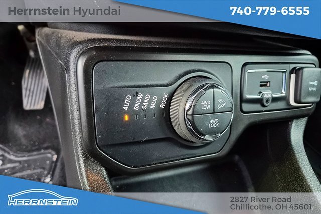 Used 2023 Jeep Renegade Trailhawk image 20