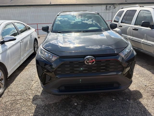 Used 2021 Toyota RAV4 LE FWD image 6