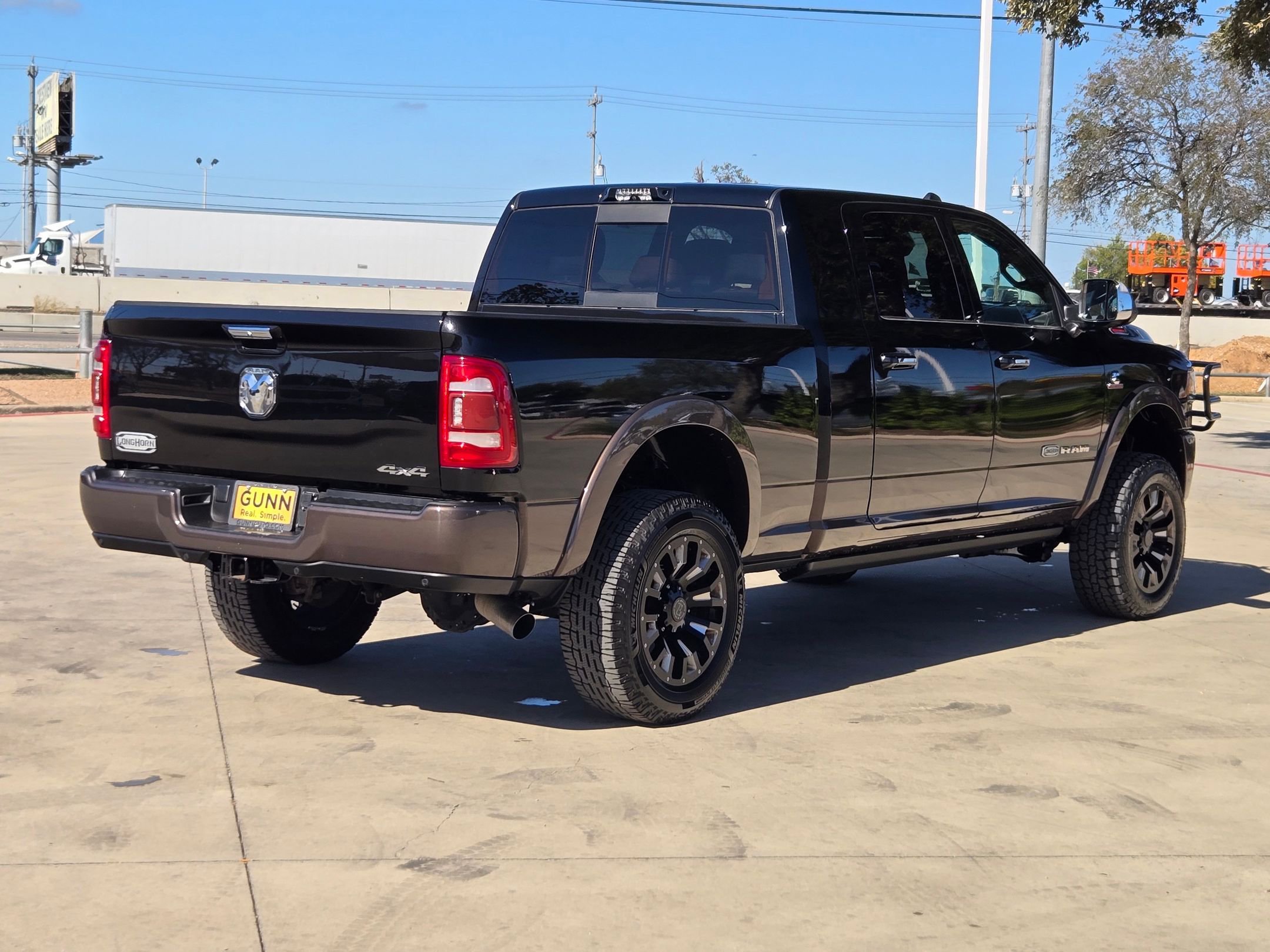 Used 2022 RAM 3500 Limited image 3