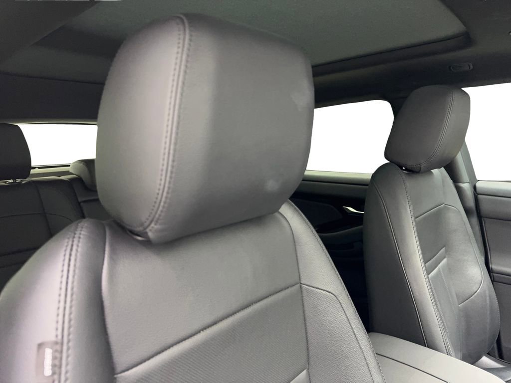 Used 2025 Land Rover Range Rover Evoque S image 45