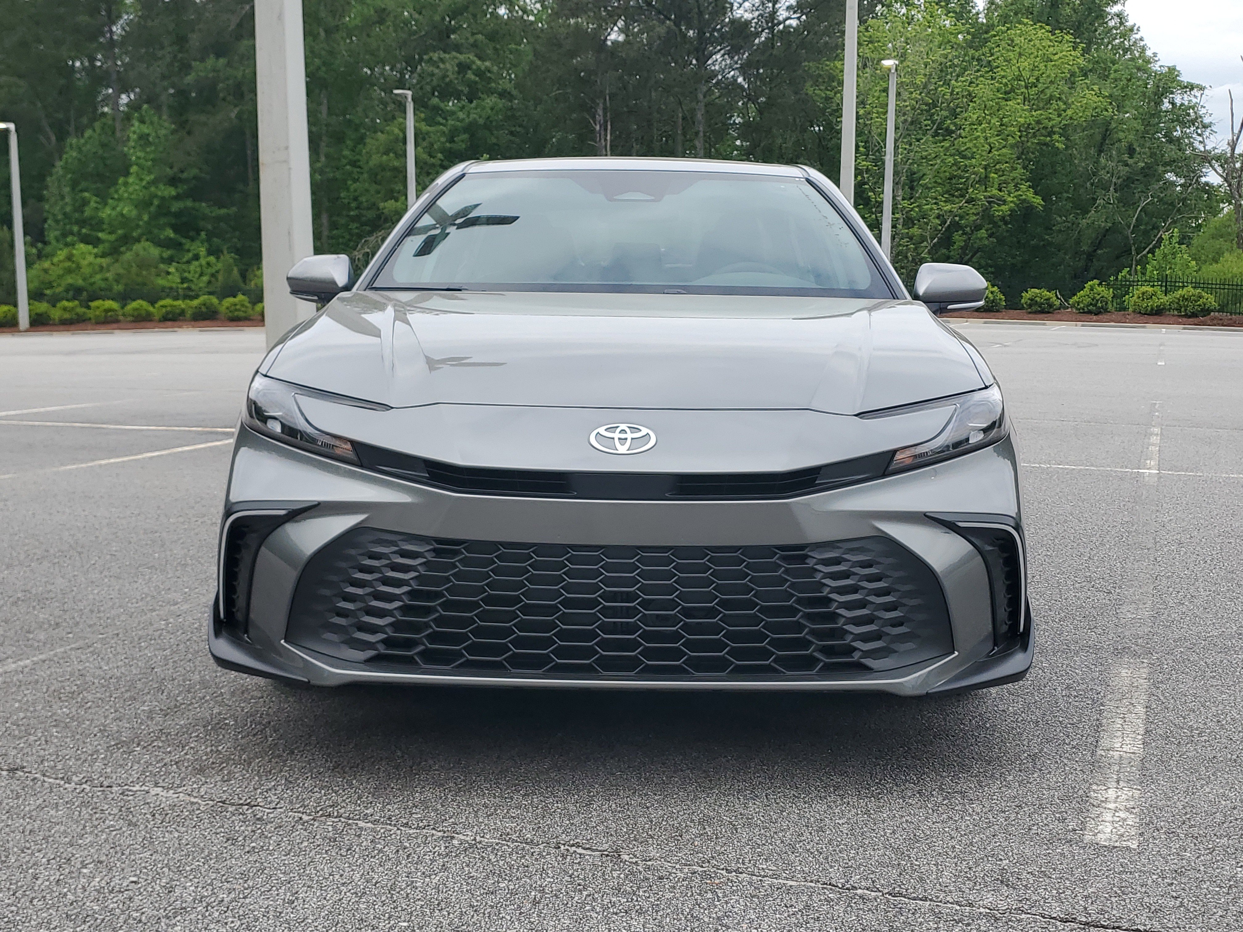 New 2026 Toyota Camry SE FWD image 2