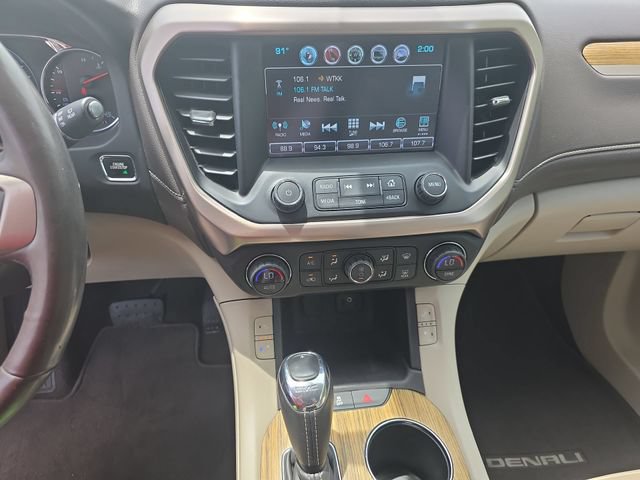 Used 2018 GMC Acadia Denali w/ Technology Package FWD image 22