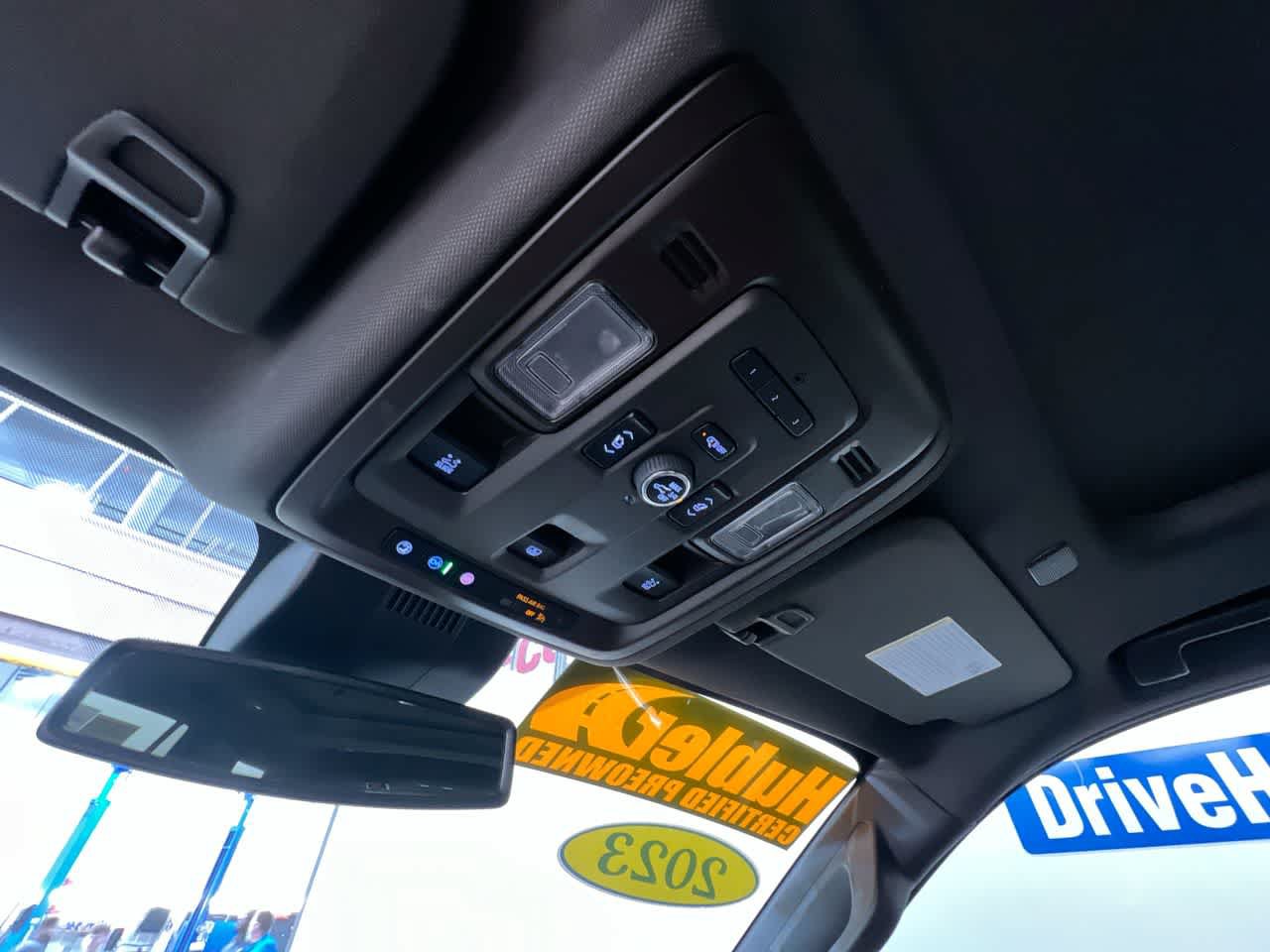 Used 2023 Chevrolet Tahoe LT w/ Luxury Package AWD/4WD image 32