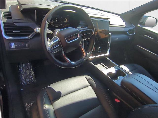 Used 2024 GMC Acadia Elevation image 10