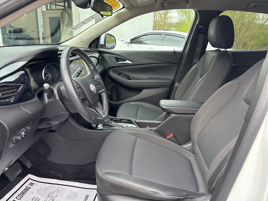 Used 2023 Buick Encore GX Preferred w/ Cold Weather Comfort Package FWD image 9