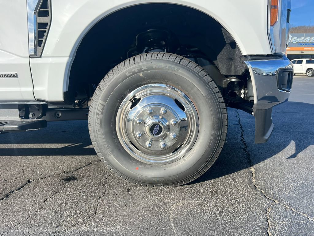 New 2026 Ford F350 XL w/ XL Chrome Package image 11