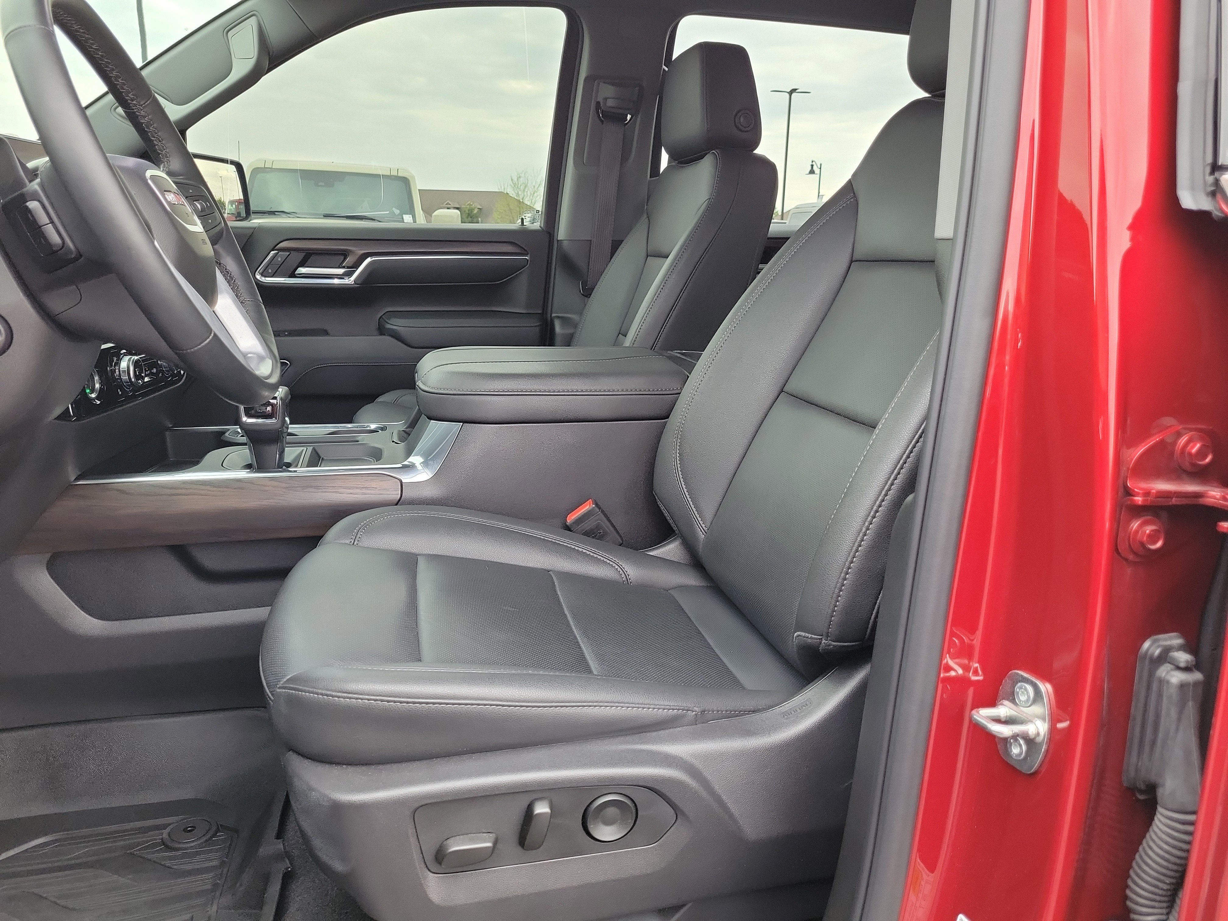 Used 2024 GMC Sierra 1500 SLT w/ SLT Premium Package image 20