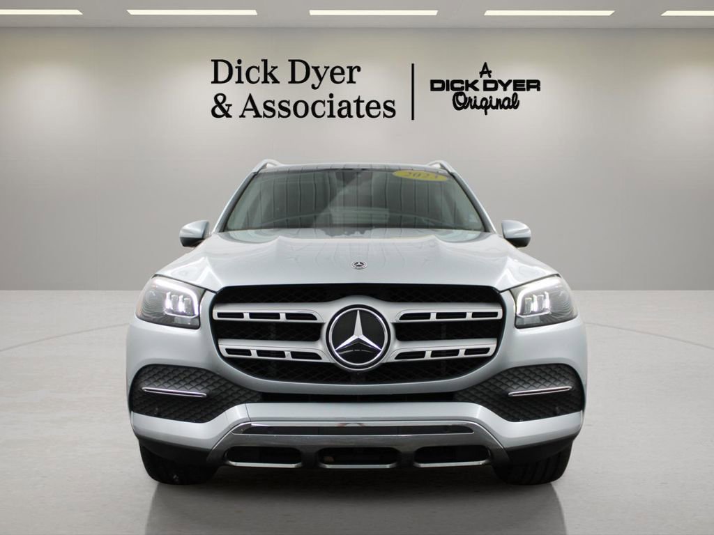 Used 2023 Mercedes-Benz GLS 450 4MATIC image 3