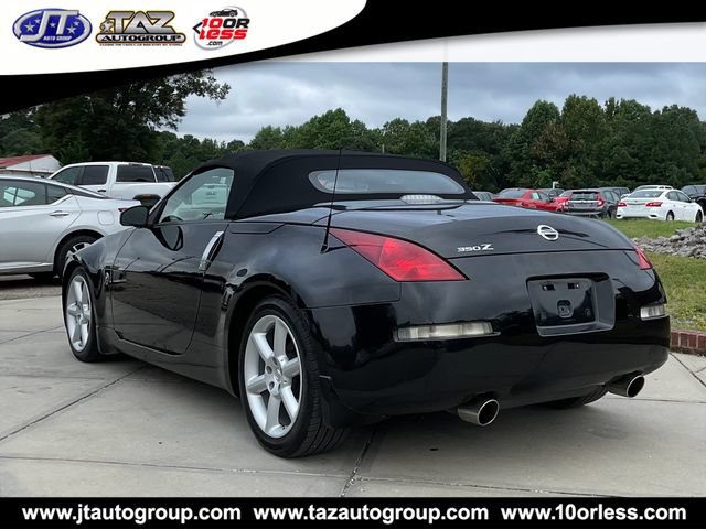 Used 2005 Nissan 350Z Touring RWD image 5