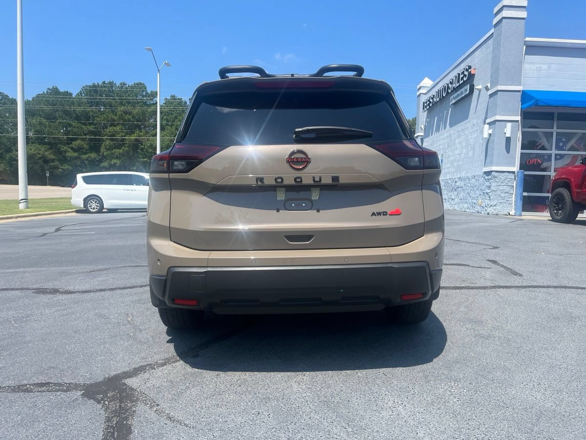 Used 2026 Nissan Rogue SV AWD/4WD image 6