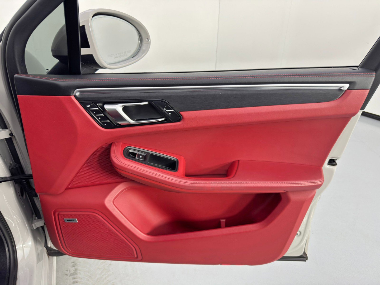 Used 2020 Porsche Macan GTS image 48