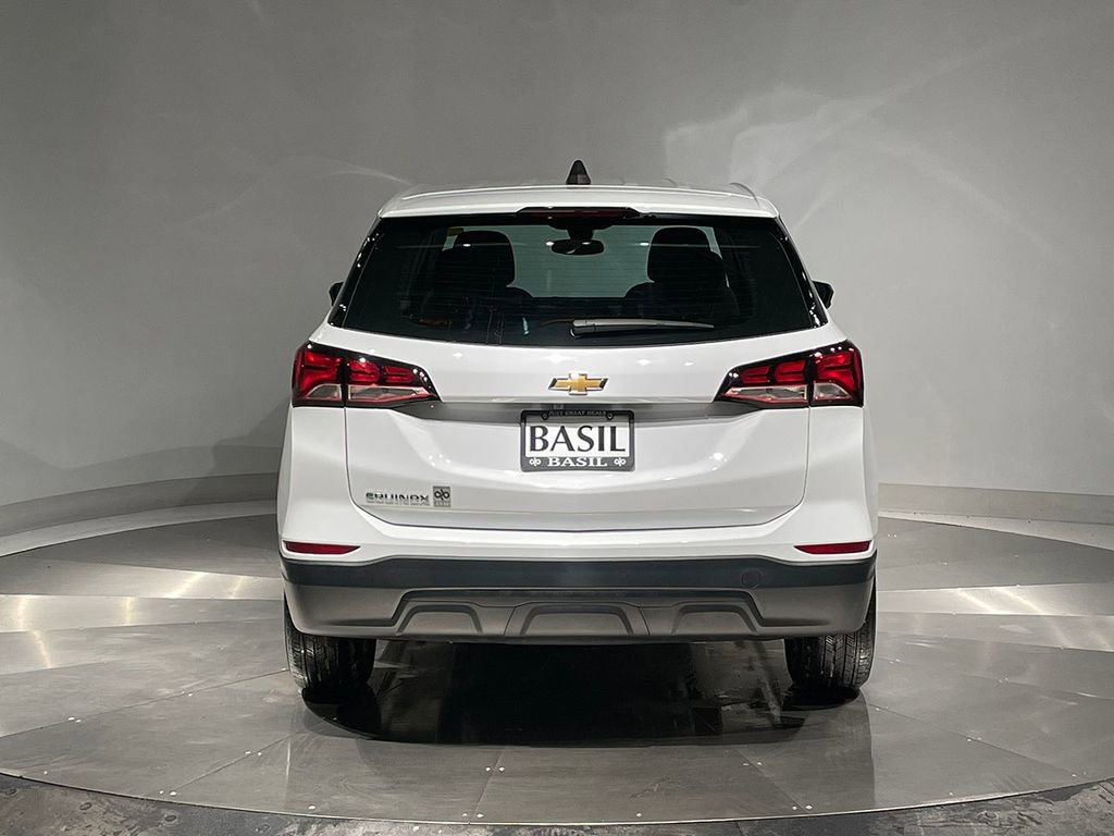 Used 2024 Chevrolet Equinox LS FWD image 12