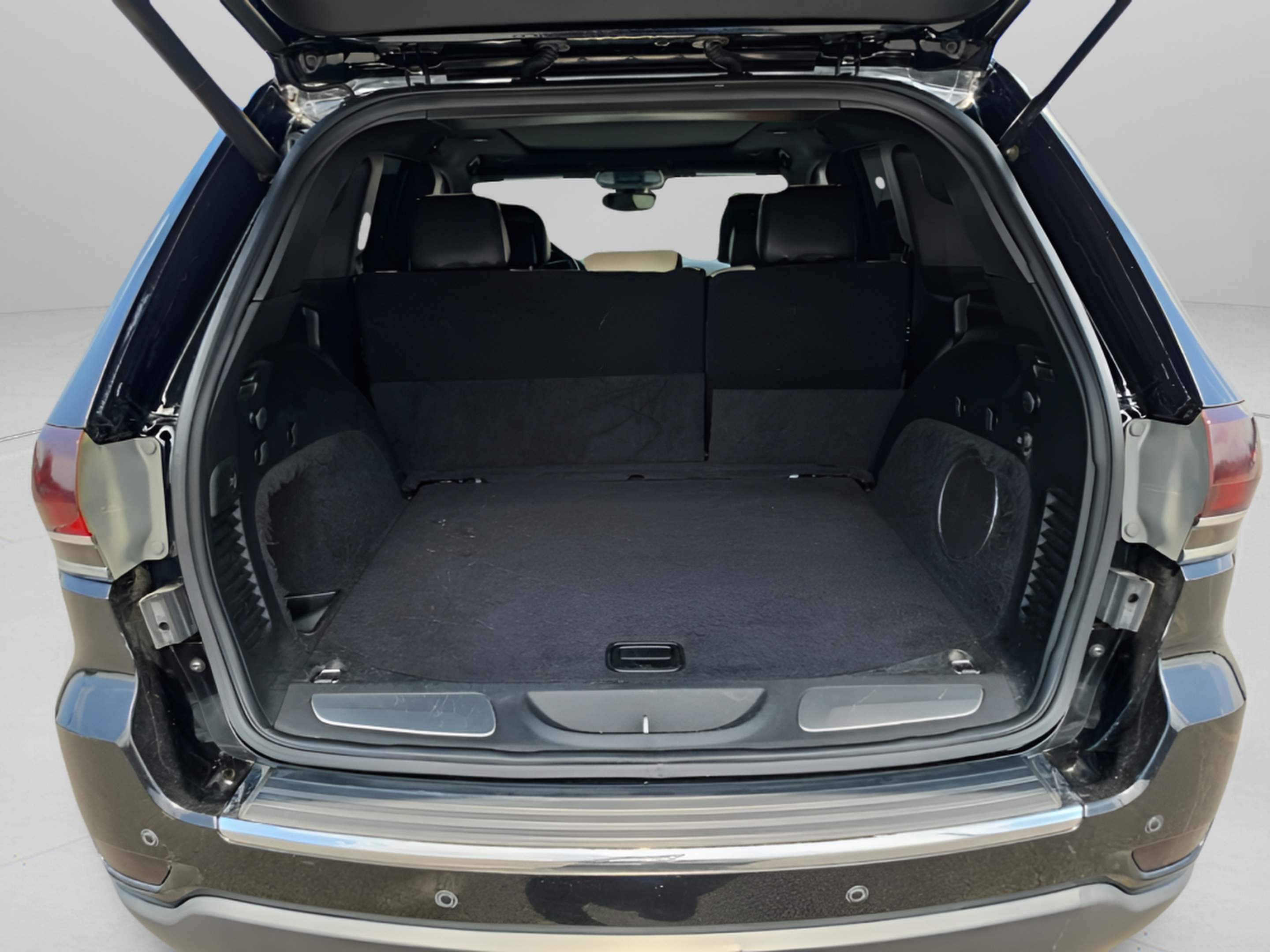 Used 2019 Jeep Grand Cherokee Limited w/ Luxury Group II RWD image 12