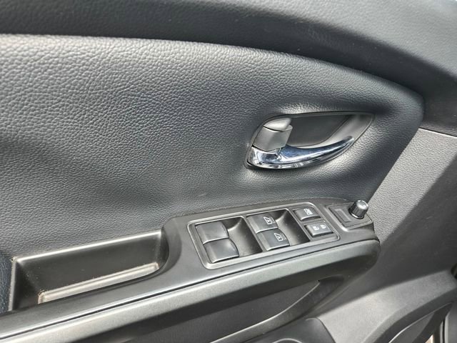 Used 2023 Nissan Titan PRO-4X w/ Pro-4x Utility Package AWD/4WD image 36
