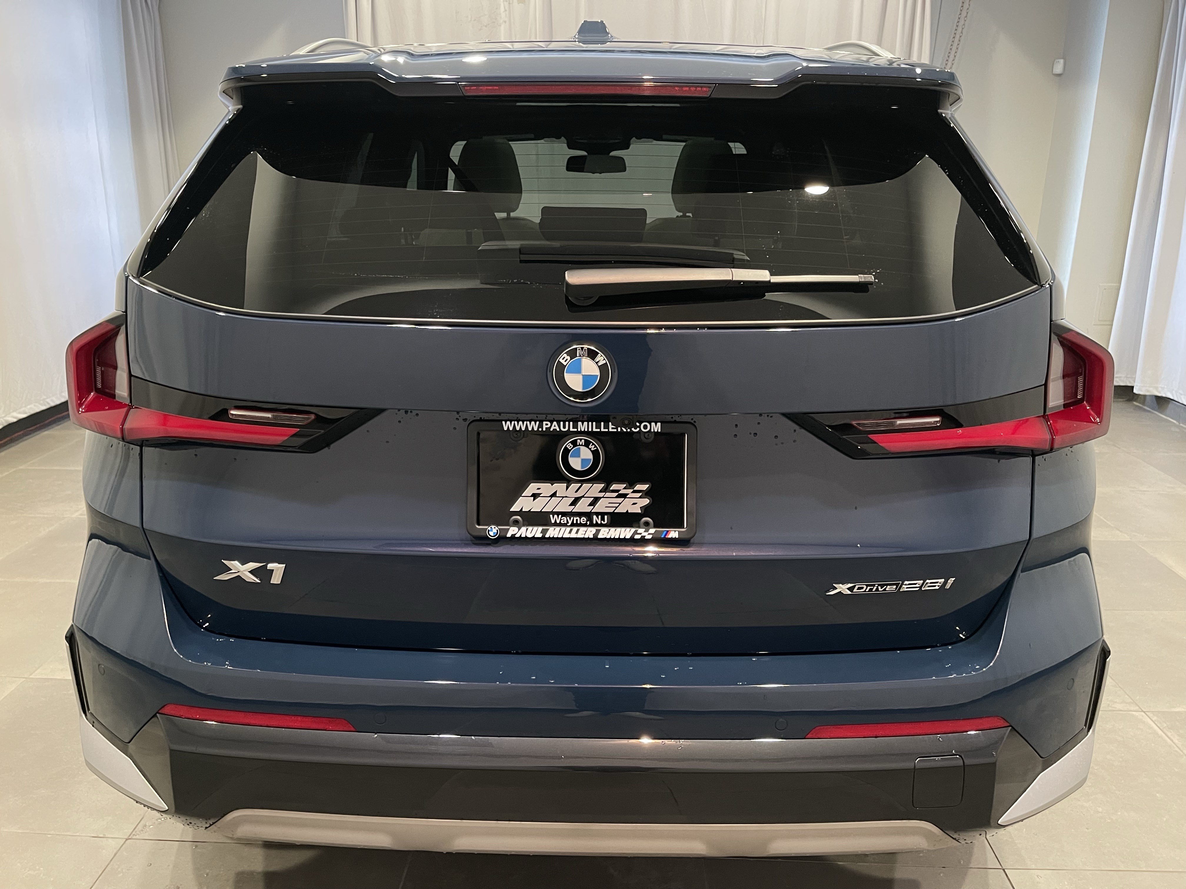 Used 2026 BMW X1 xDrive28i w/ Convenience Package AWD/4WD image 5