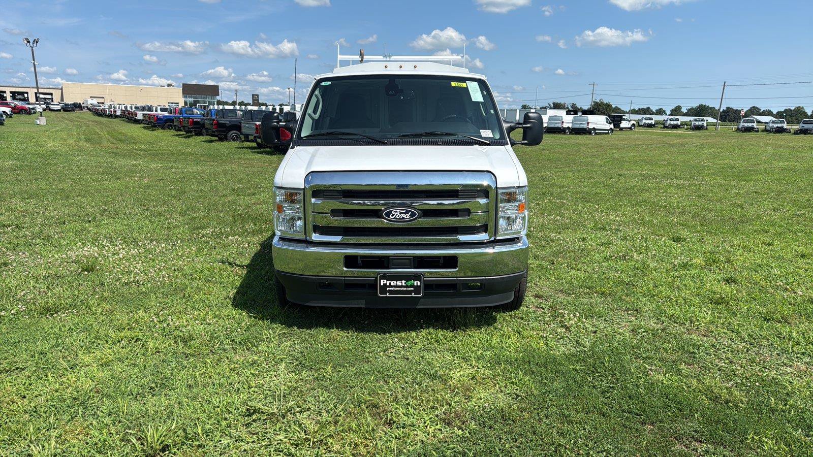 New 2027 Ford E-350 and Econoline 350 Super Duty w/ Power Equipment Group RWD image 8