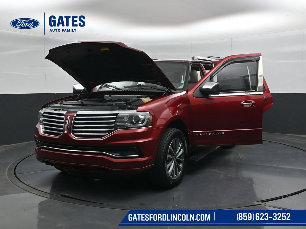 Used 2017 Lincoln Navigator Select AWD/4WD image 62