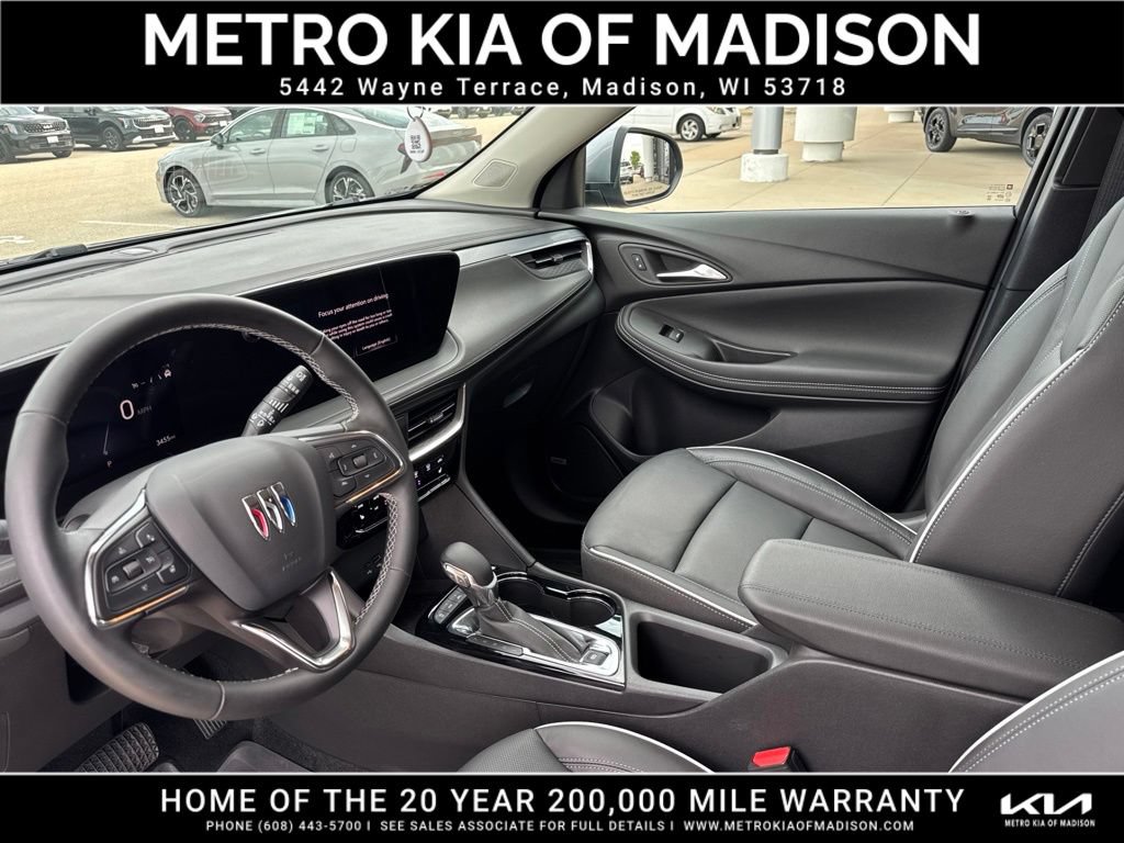 Used 2026 Buick Encore GX Avenir w/ Avenir Convenience Package AWD/4WD image 17