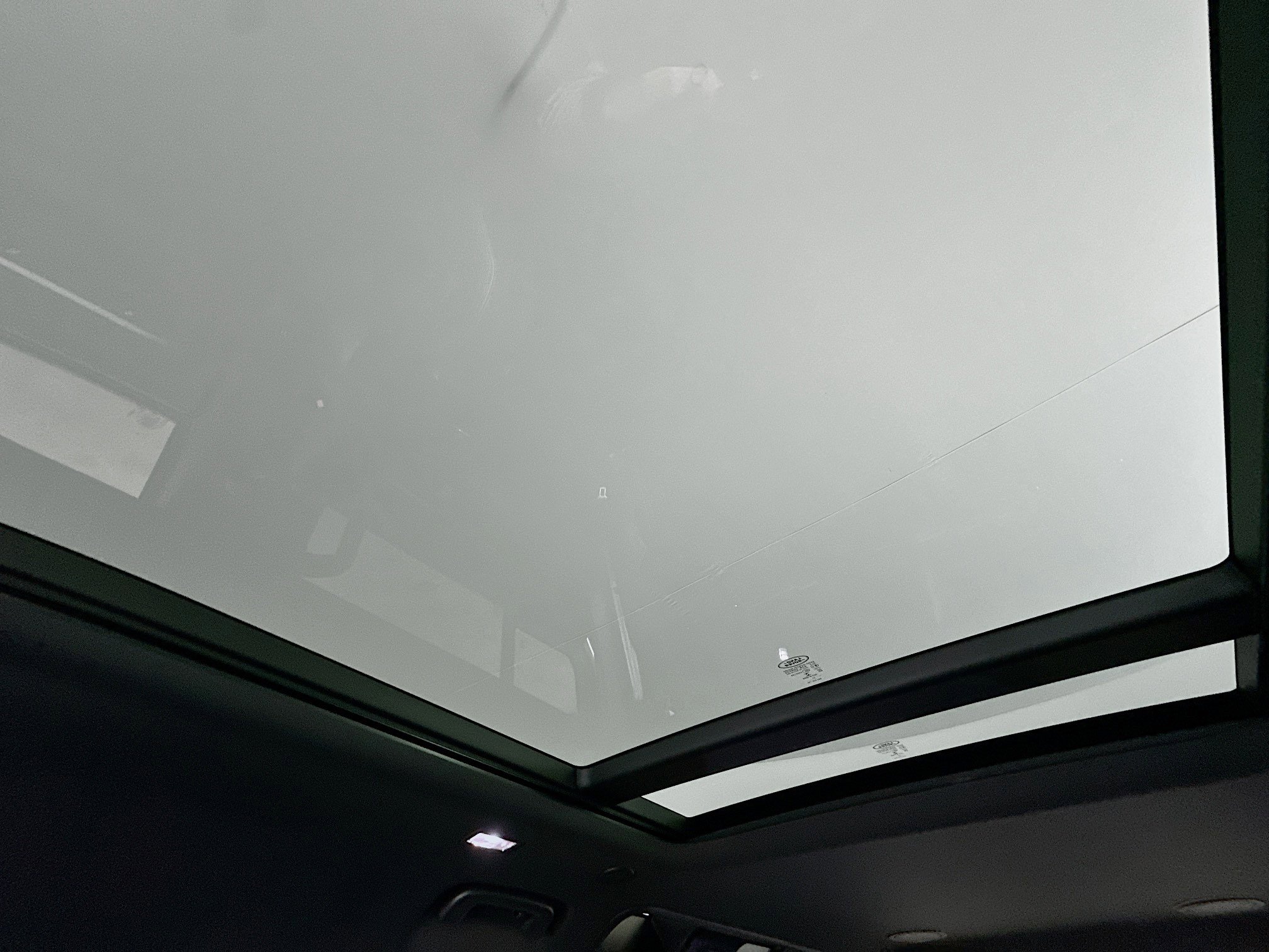 Used 2022 Land Rover Defender 110 X-Dynamic SE image 28