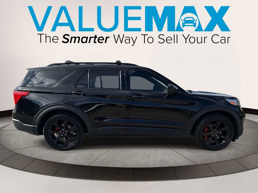 Used 2021 Ford Explorer XLT w/ Equipment Group 202A image 2