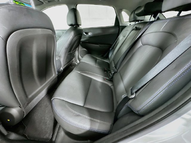 Used 2022 Hyundai Kona Limited FWD image 25