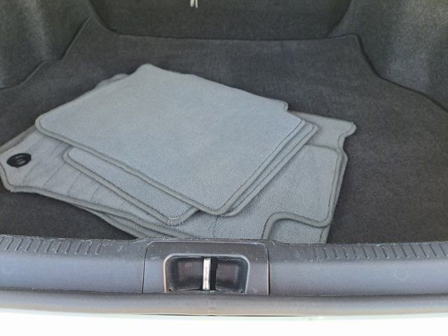 Used 2015 Toyota Camry XLE image 31