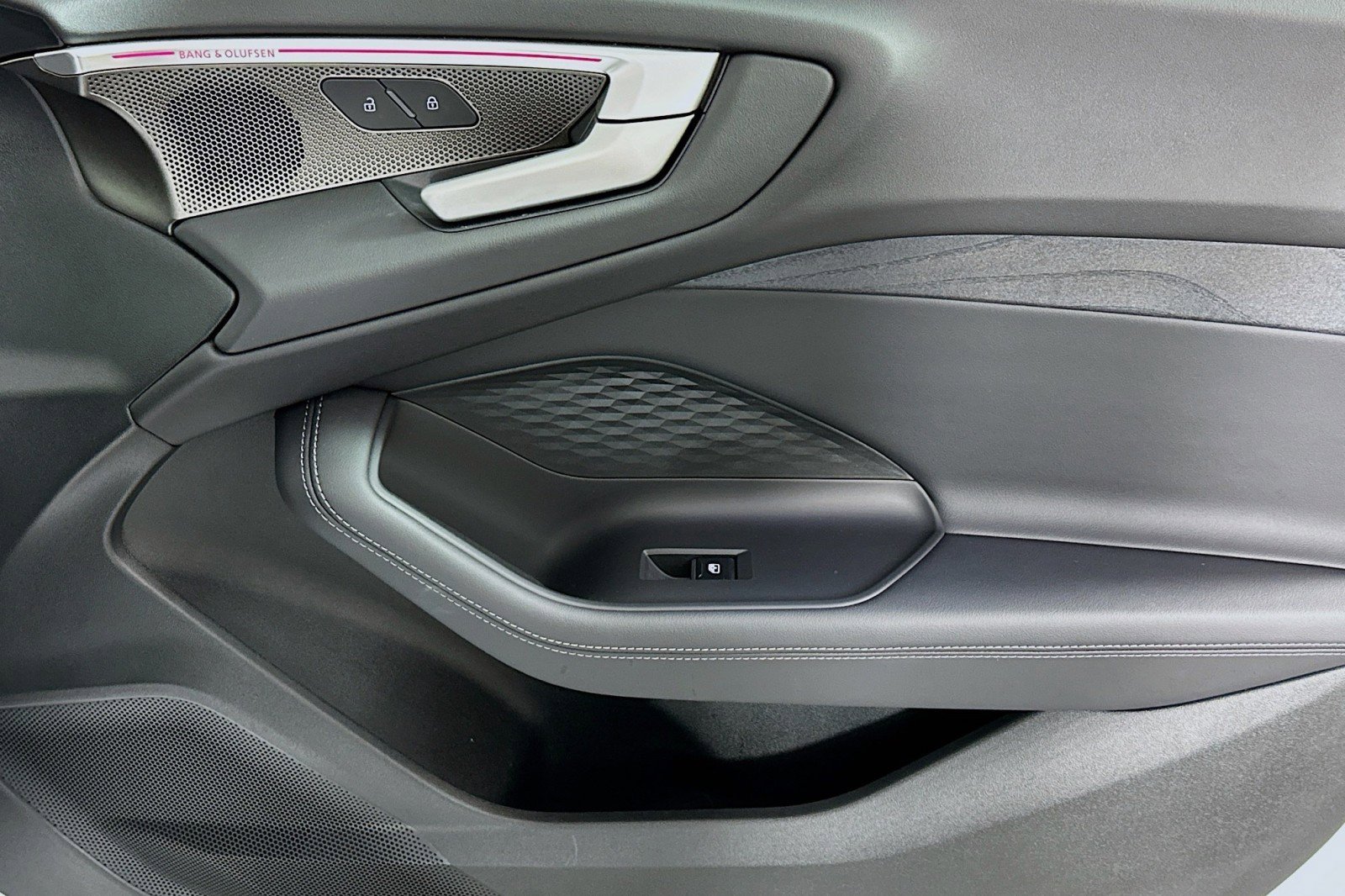 Used 2025 Audi A5 2.0T Premium Plus w/ Premium Plus image 23