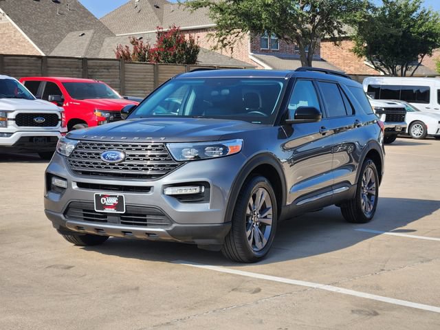 Used 2023 Ford Explorer XLT w/ Equipment Group 202A AWD/4WD image 11