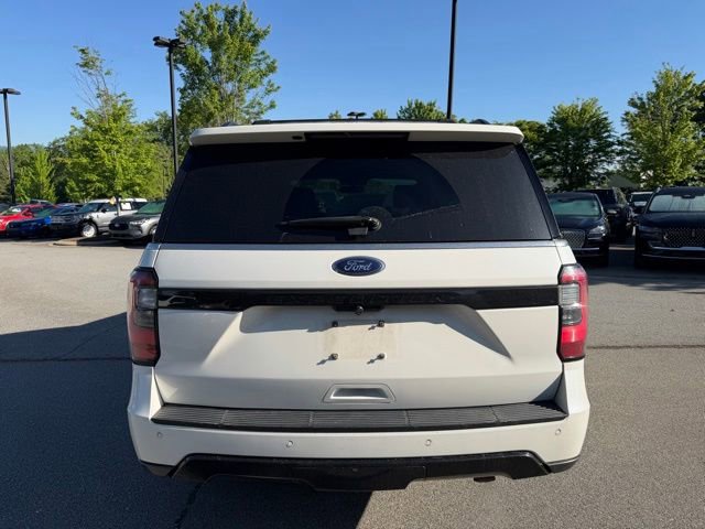 Used 2020 Ford Expedition Limited w/ Equipment Group 303A AWD/4WD image 4
