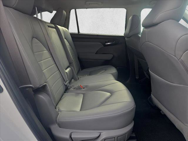 Used 2024 Toyota Highlander XLE image 20