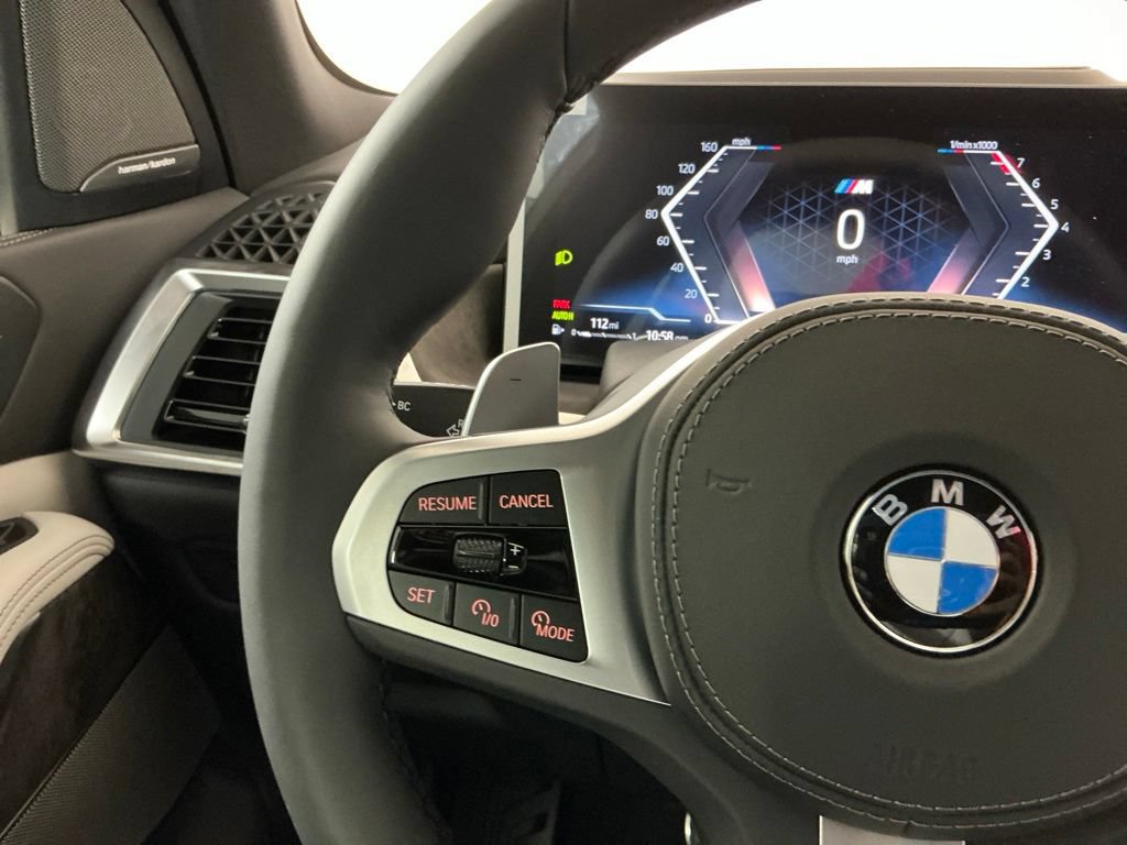 New 2026 BMW X5 xDrive40i w/ M Sport Package AWD/4WD image 15
