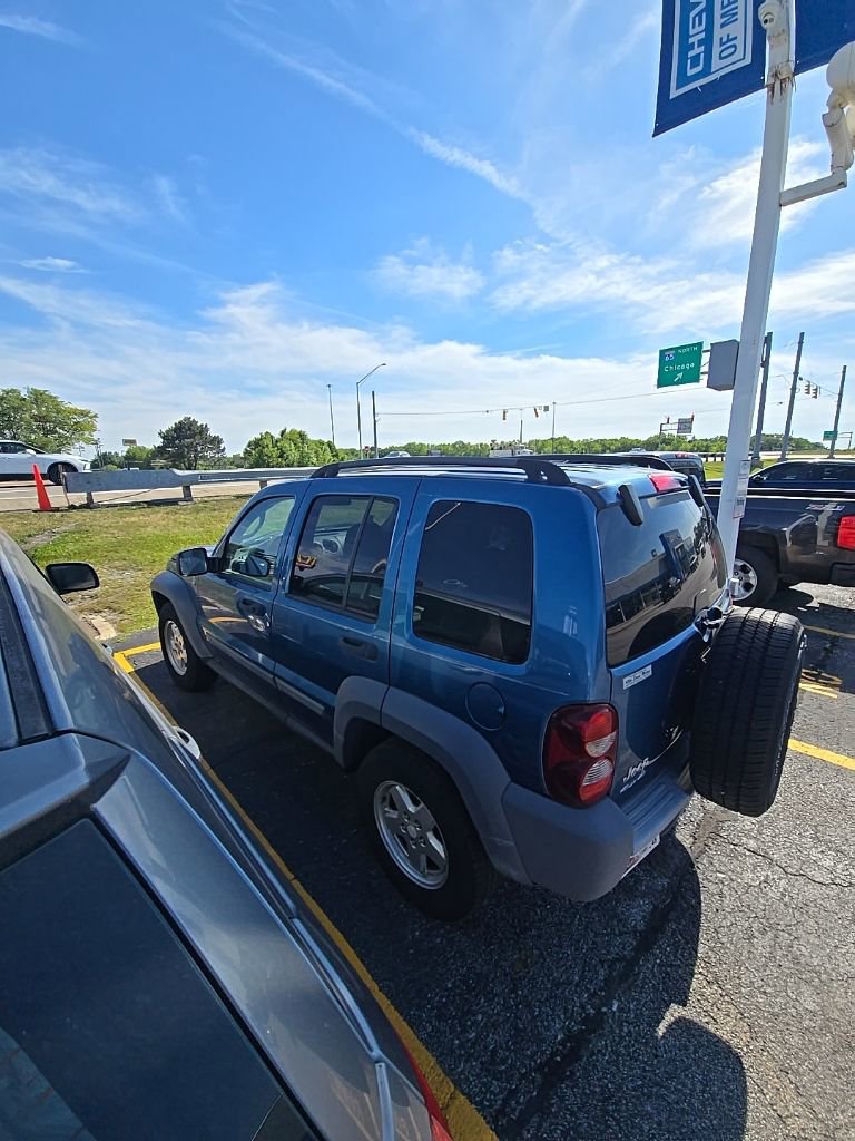 Used 2006 Jeep Liberty Sport AWD/4WD image 4