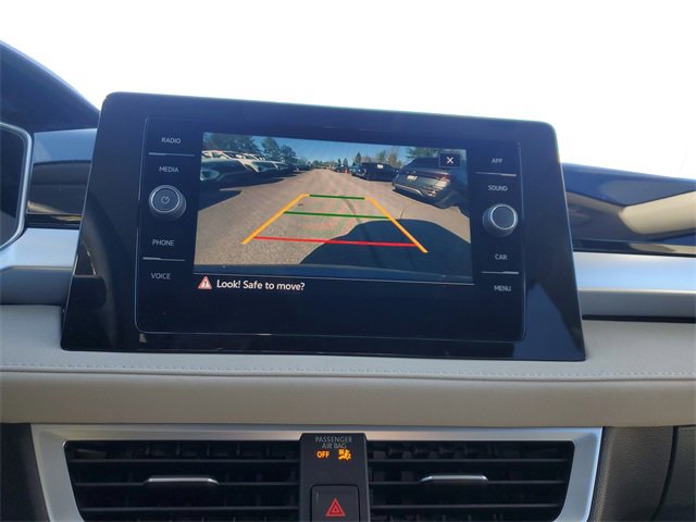 New 2026 Volkswagen Taos SE image 24