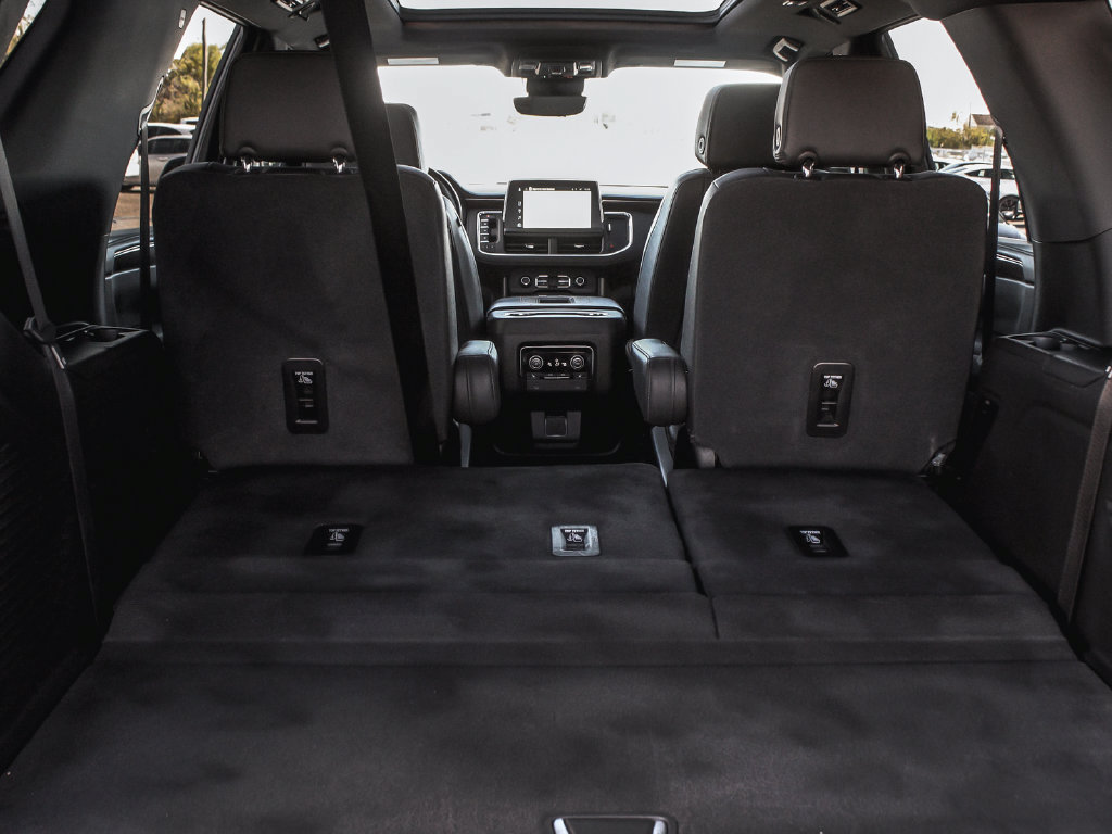 Used 2023 Chevrolet Tahoe High Country w/ Max Trailering Package AWD/4WD image 47