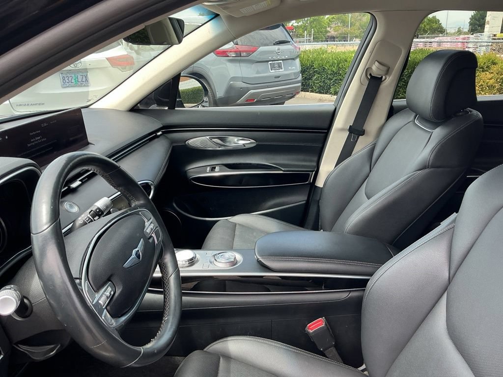 Used 2022 Genesis GV70 2.5T AWD/4WD image 11
