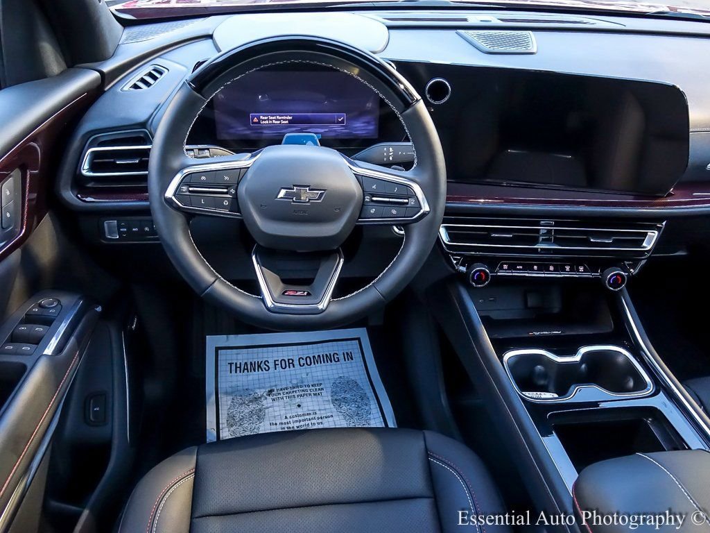 Used 2024 Chevrolet Traverse Z71 w/ Enhanced Driving Package image 19